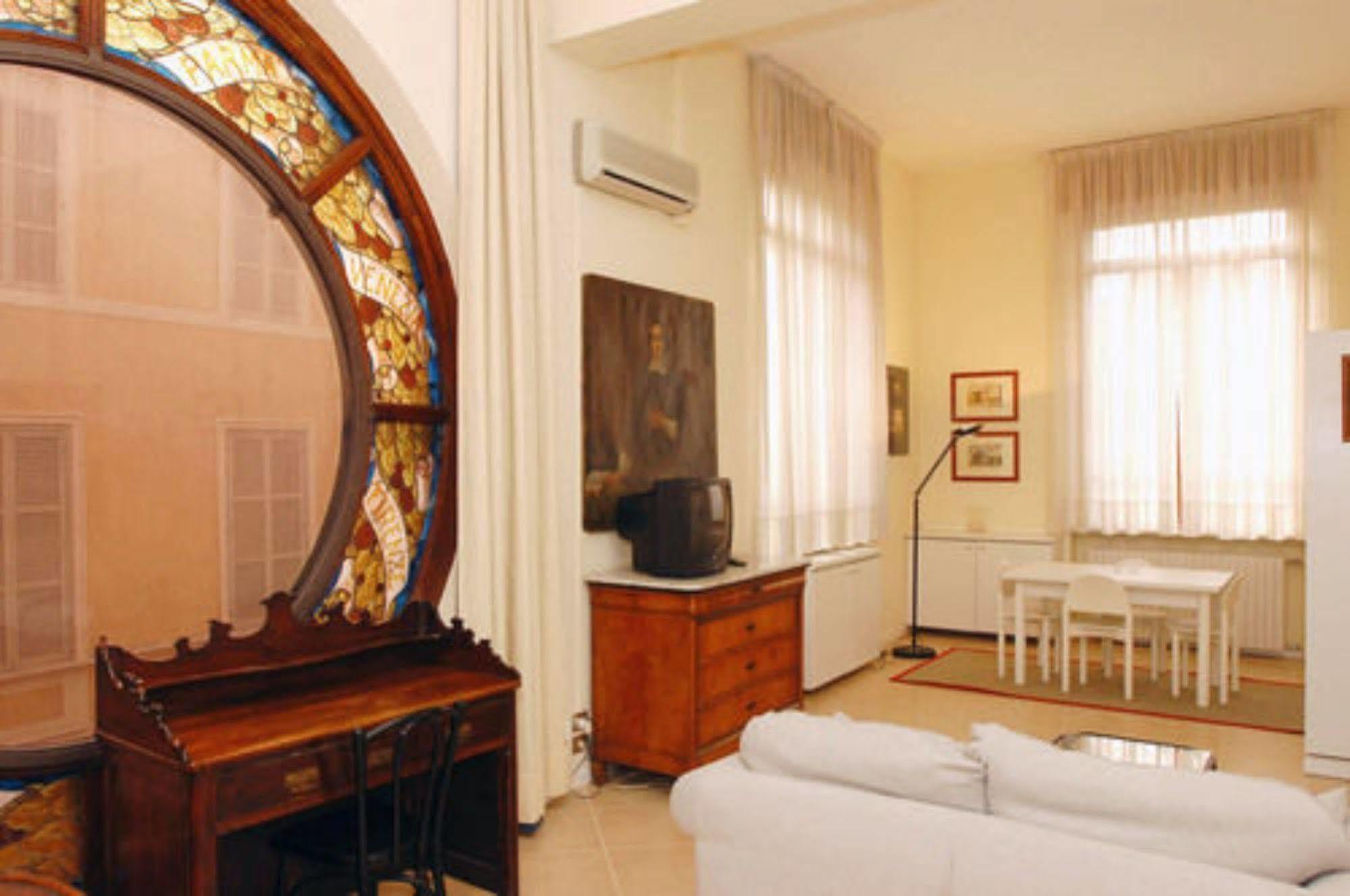 Residence Liberty Parma Kültér fotó