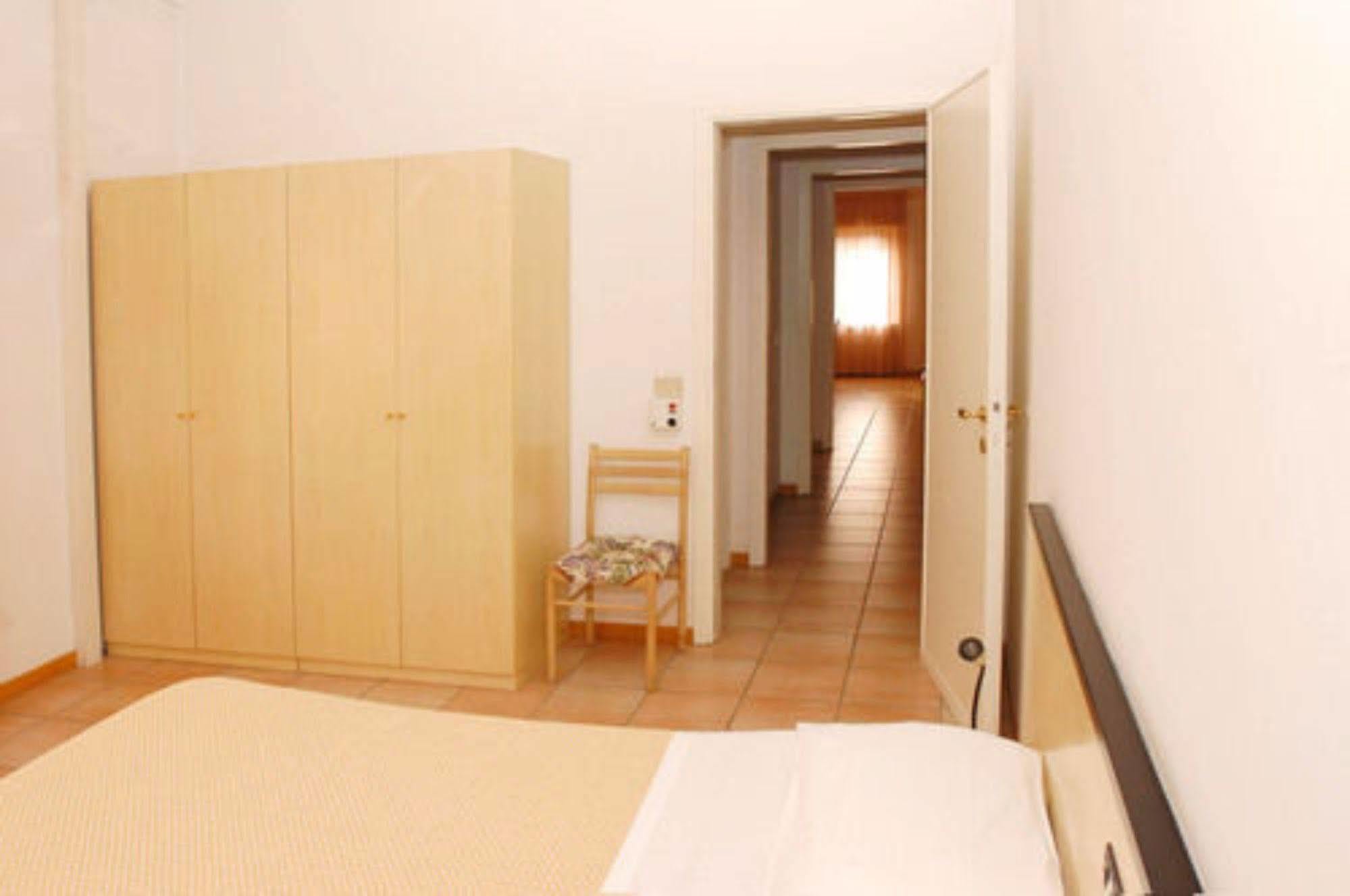 Residence Liberty Parma Kültér fotó