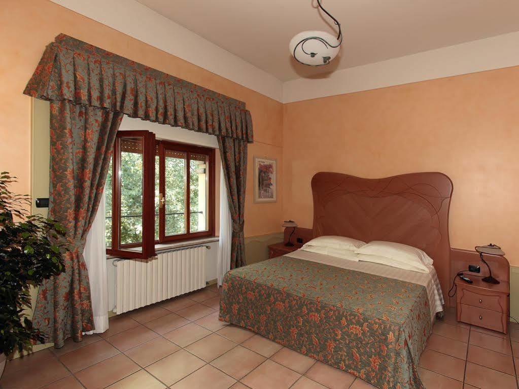 Residence Liberty Parma Kültér fotó
